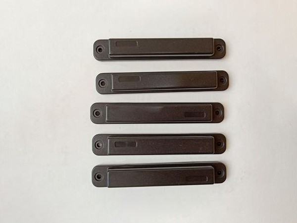 超高頻抗金屬標簽TAG606